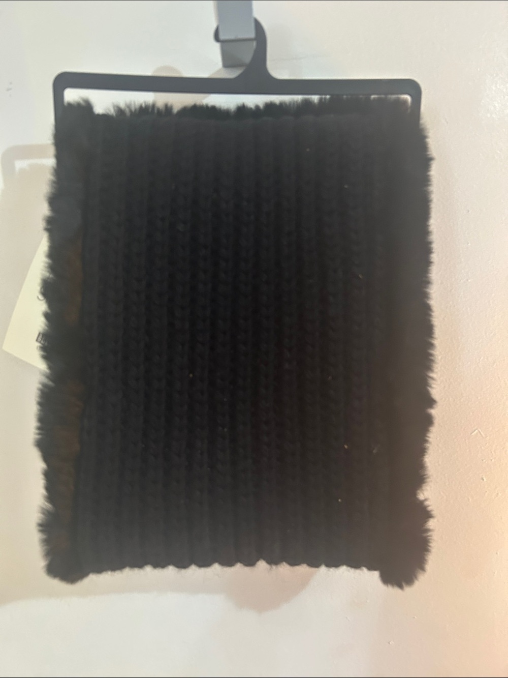Uniqlo Black Knit Neck Warmer with Faux Fur Trim